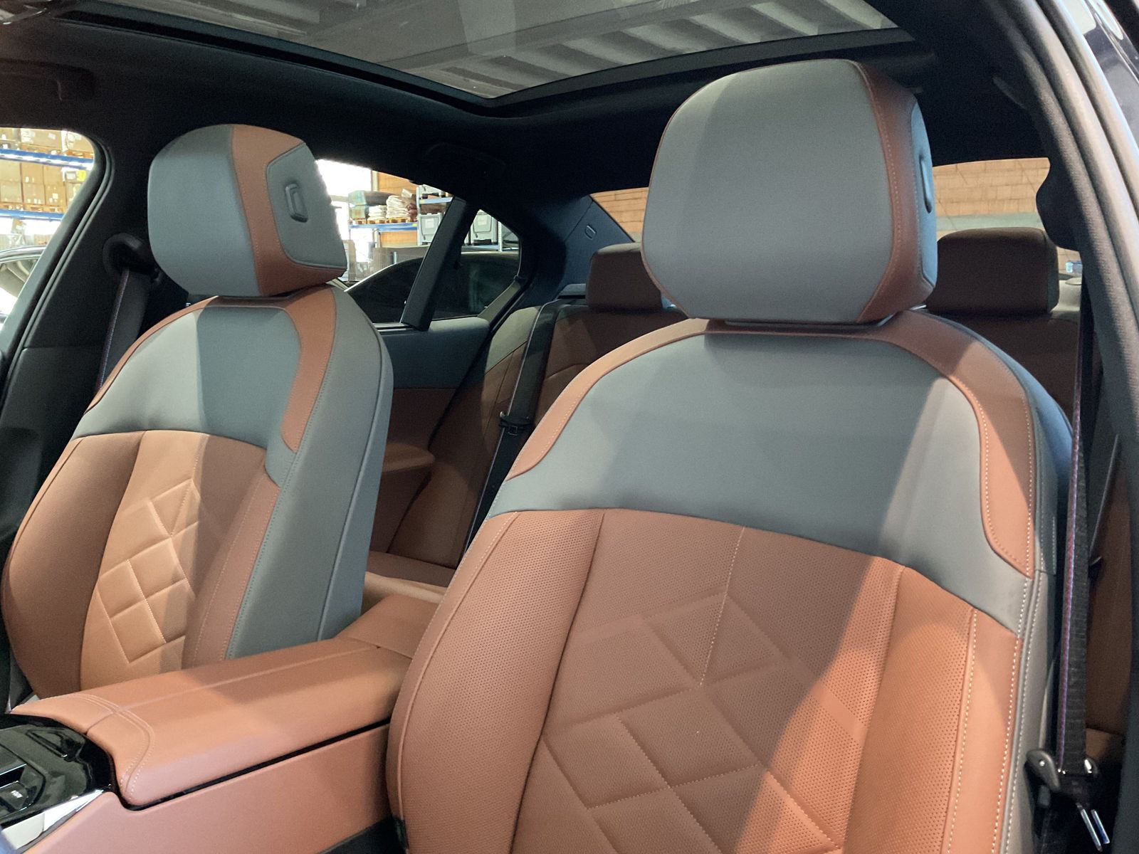 Fahrzeugabbildung BMW i5 xDrive40 M Sportpaket pro, aktive Sitzbelüftu