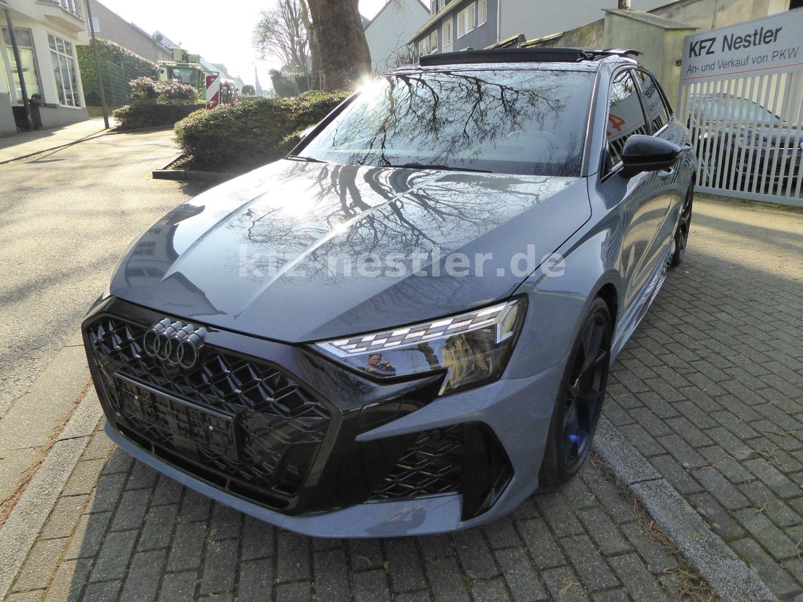 Audi RS3 Sportback Schale/Pano/Sonos/HUD/AGA/280KmH
