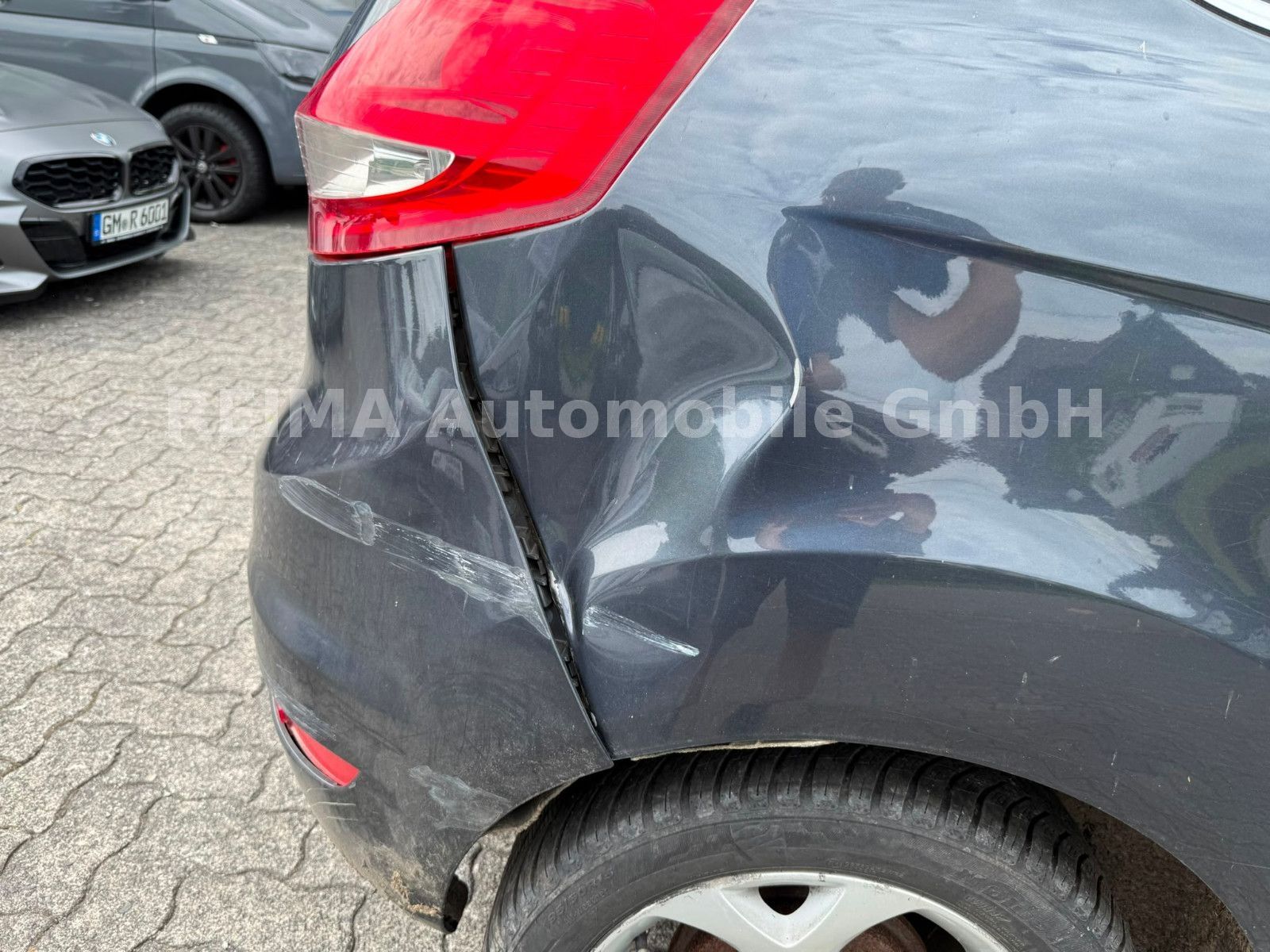 Fahrzeugabbildung Ford Fiesta 1,6TDCI  Titanium, Klimaautomatik