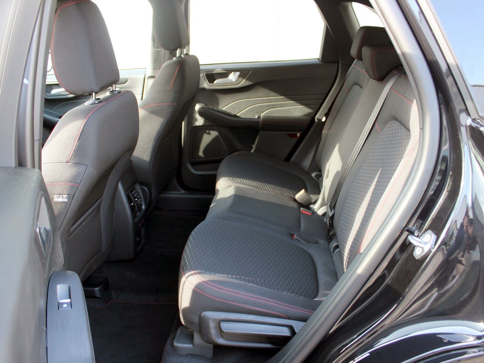 Fahrzeugabbildung Ford Kuga ST-Line