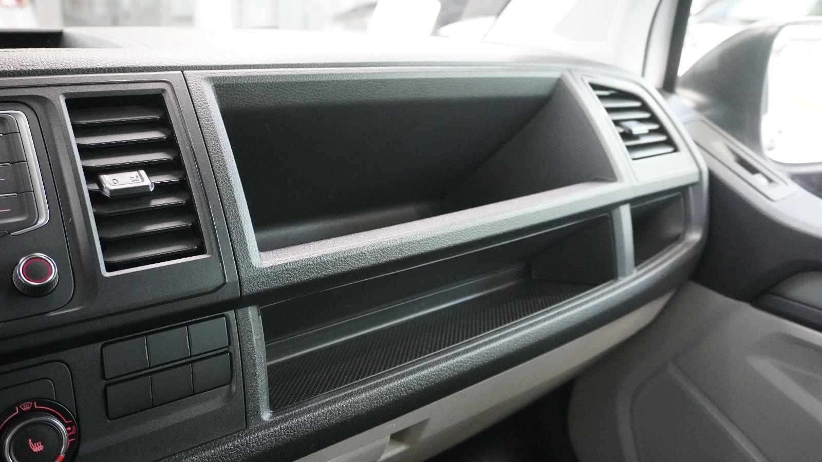 Volkswagen T6 California mit Einbau Küche und Aufstelldach foto 22