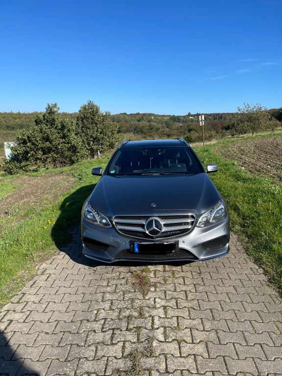 Image of Mercedes-Benz E 500