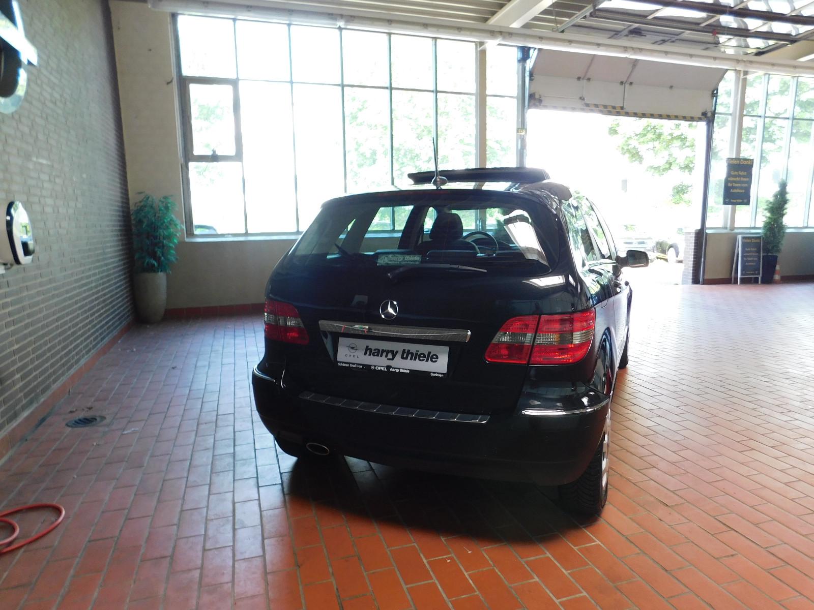 Mercedes-Benz B 170 -Automatik/Leder/Schiebedach/Navi