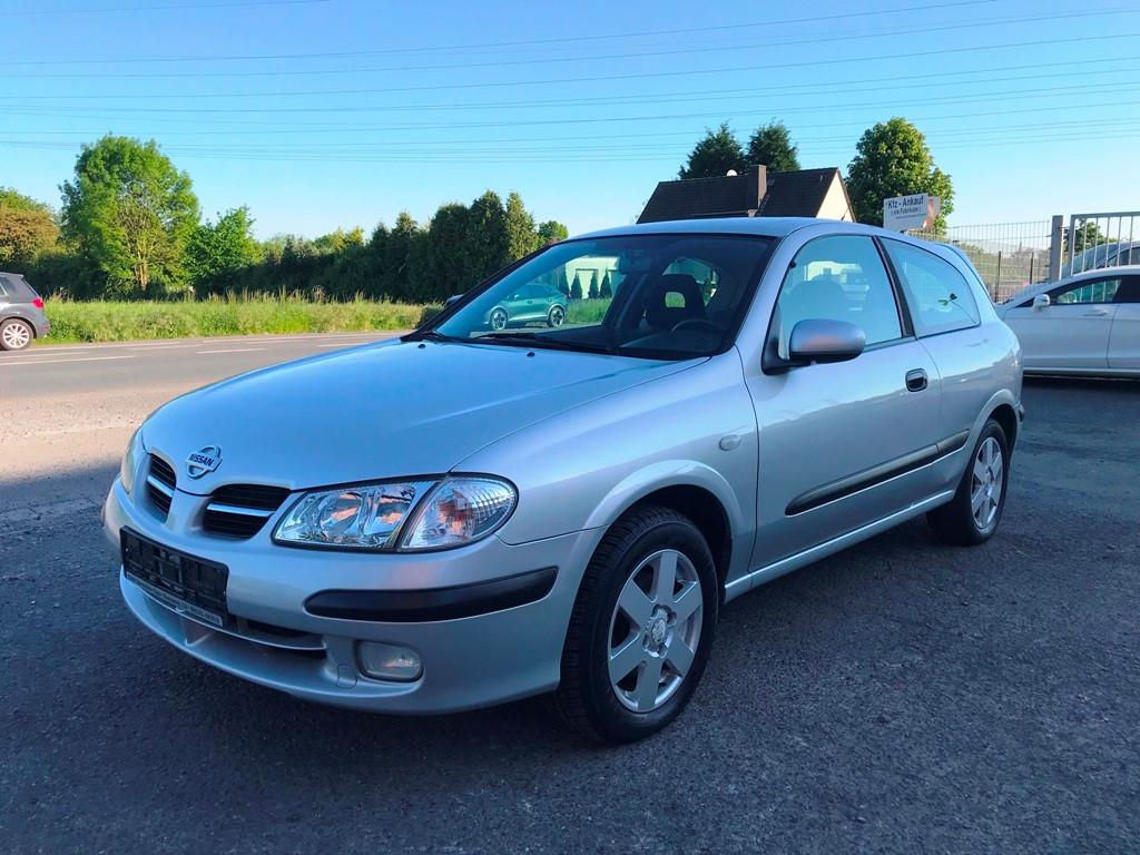 Nissan Almera