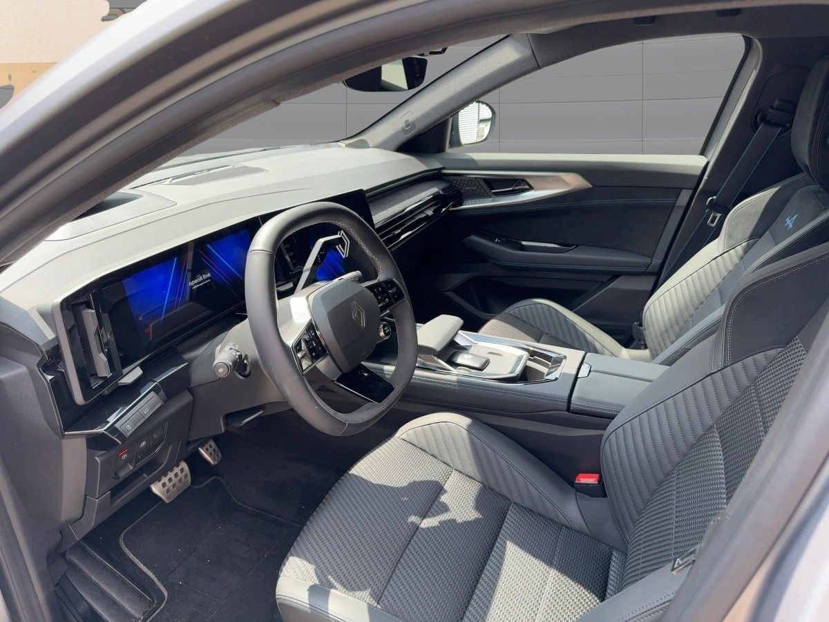 Fahrzeugabbildung Renault Espace Esprit Alpine Full Hybrid E-Tech 200 7-Si