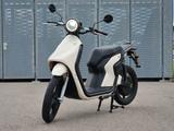 Govecs Flex Elektroroller Einsitzer  / Last Träger - ELEKTROROLLER