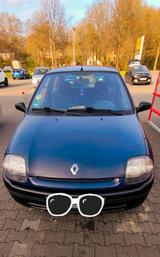 Renault Clio 1,2 l Limousine 3 türig. Tüv ... - Renault Clio aus 1998: 1.2