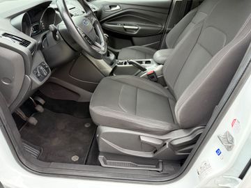 Ford Kuga - 11