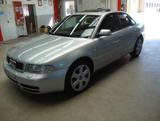 Audi S4 2.7 quattro*1. HAND*ORIG. ZUSTAND*SAMMLER FZG - Audi S4 mit Benzin-Antrieb: Limousine