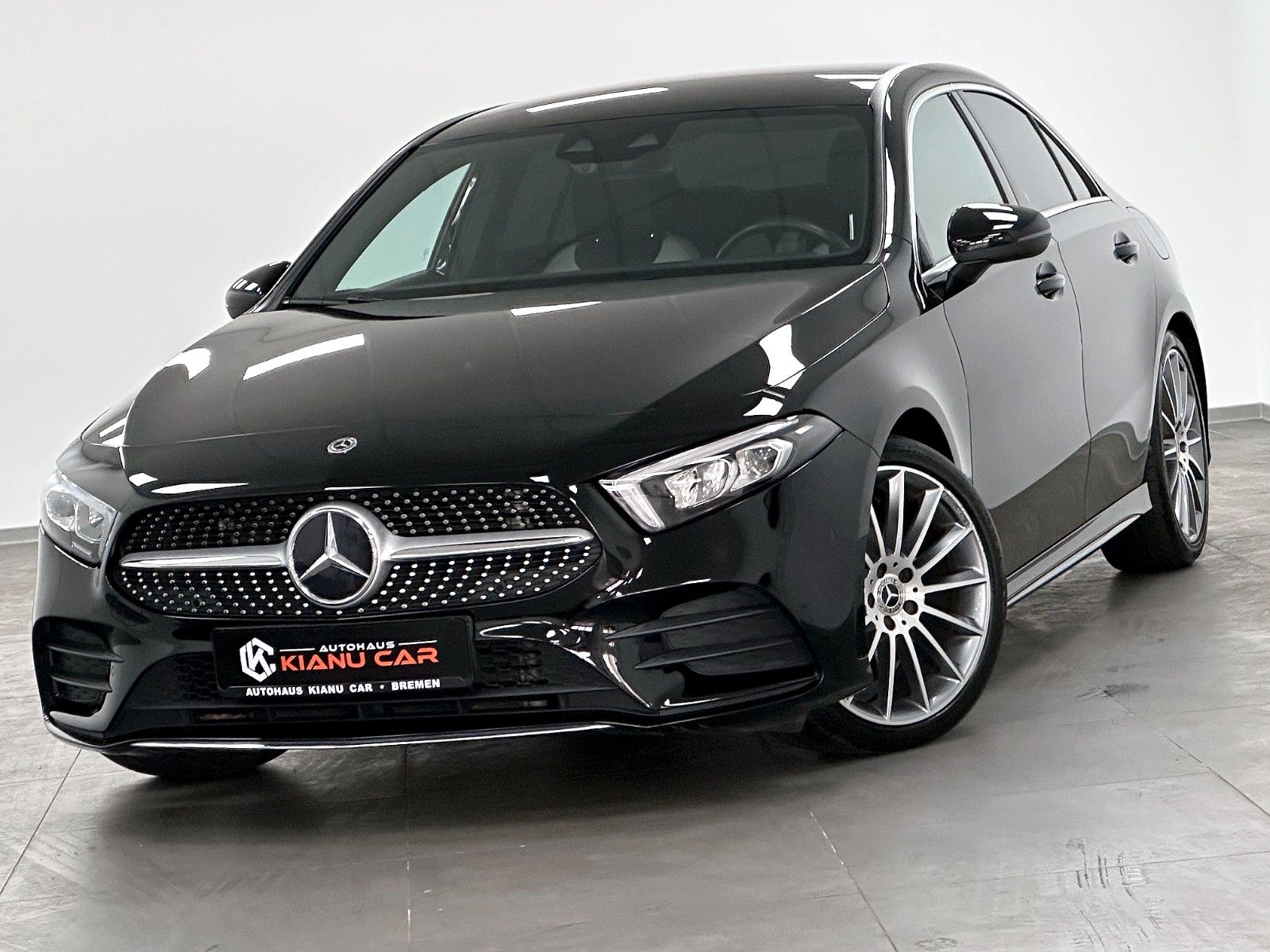 MERCEDES-BENZ A 200 AMG.LEDER.NAVI.KAMERA.LED.DIGI-TACHO.PDC
