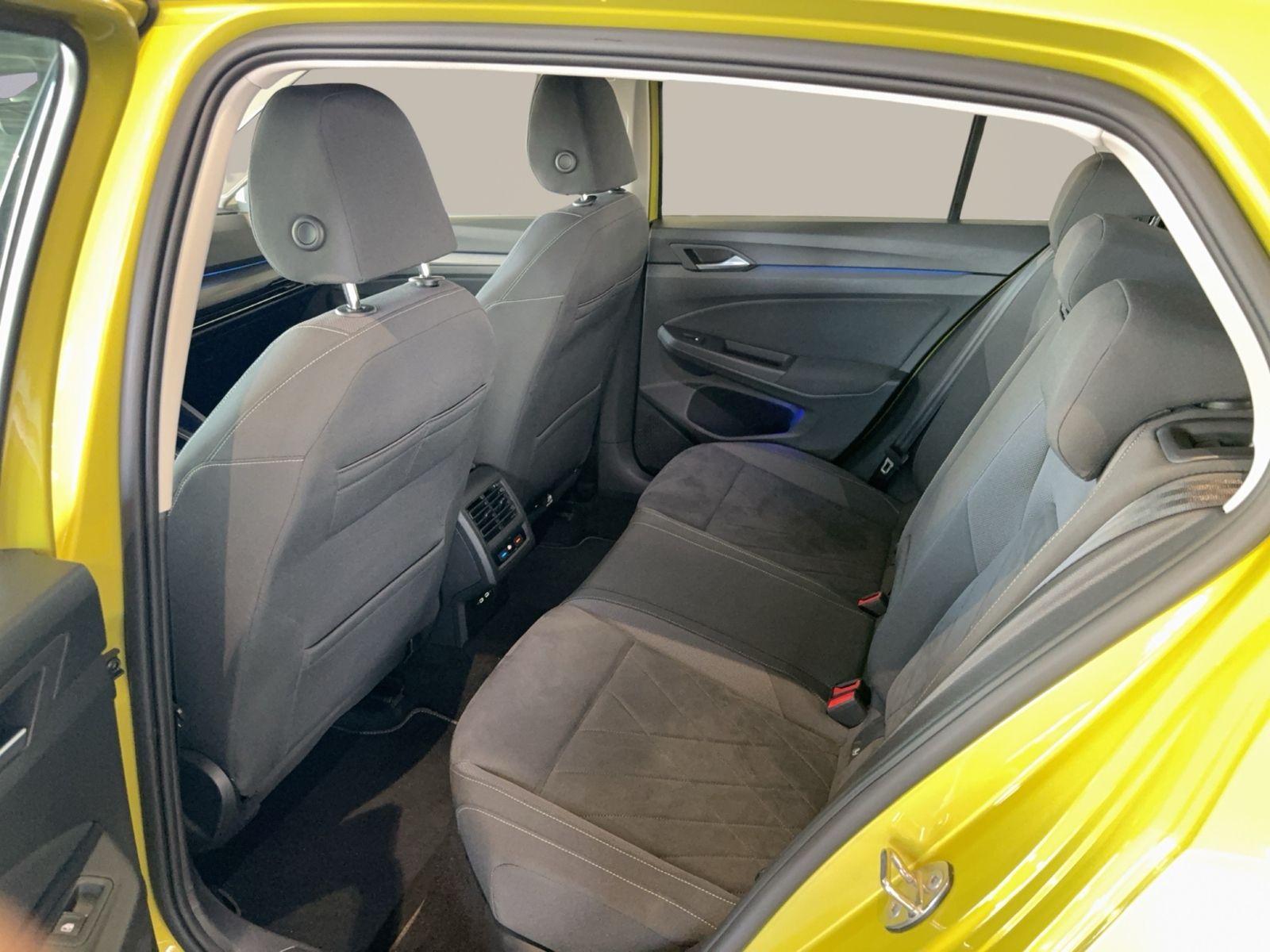 Golf VIII 1.5 TSI Style RFK,NAV,SHZ,LED+.