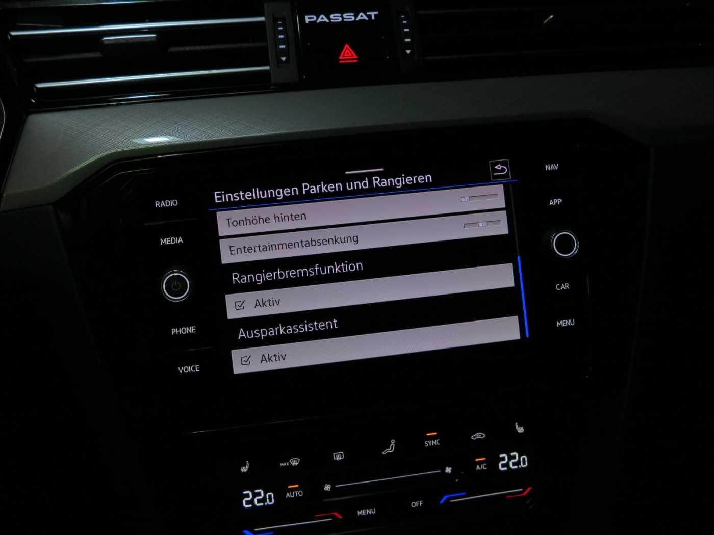 Volkswagen Passat Variant 2.0 TDI SCR DSG7 Business Navi