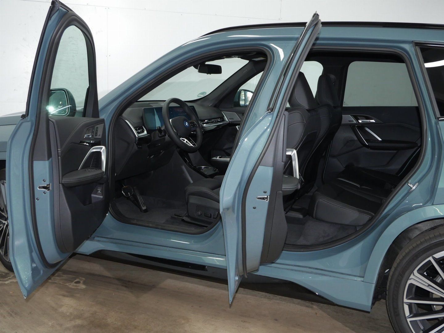 BMW iX1 - Bild 8