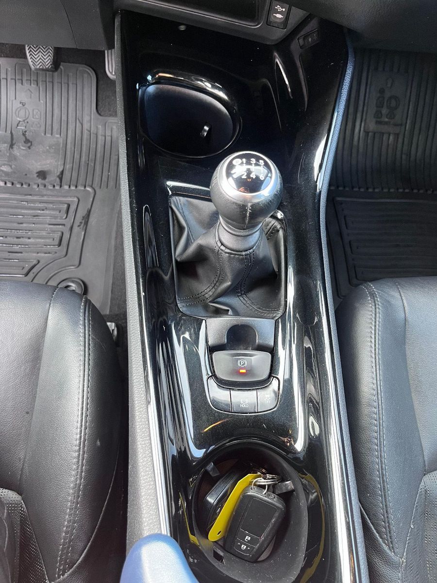 Fahrzeugabbildung Toyota C-HR Style