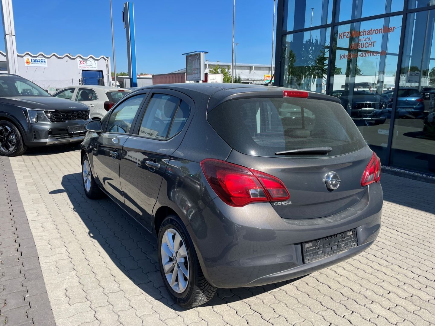 Fahrzeugabbildung Opel Corsa-e Klima Bluetooth Tempomat Lichtsensor