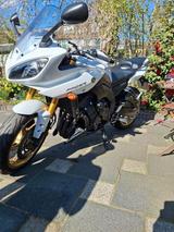 Yamaha FZ8 Fazer - YAMAHA FZ