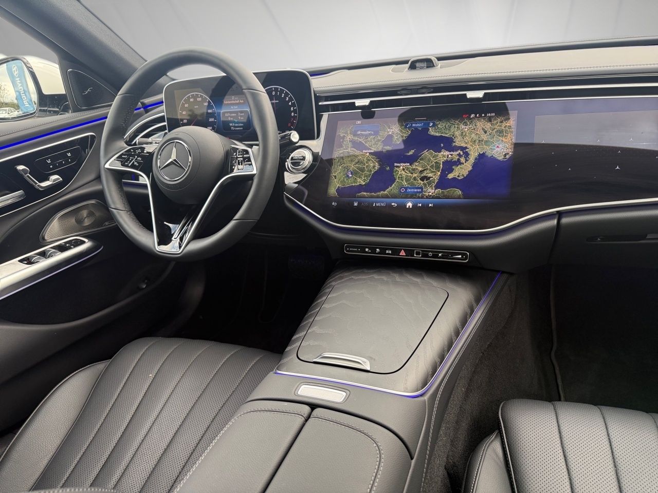 Mercedes-Benz E 300 e T Exclusive Superscreen AHK 20 Zoll AMG foto 25