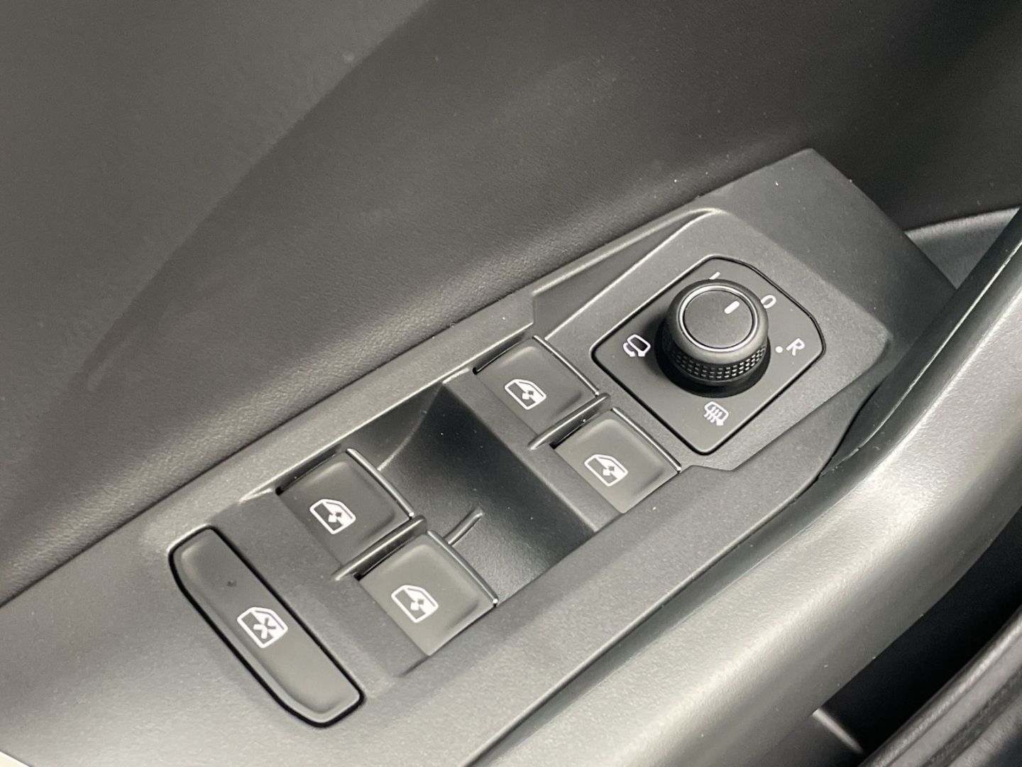 T-Cross Style 1.0 TSI DSG Navi/Matrix/ACC/Kamera