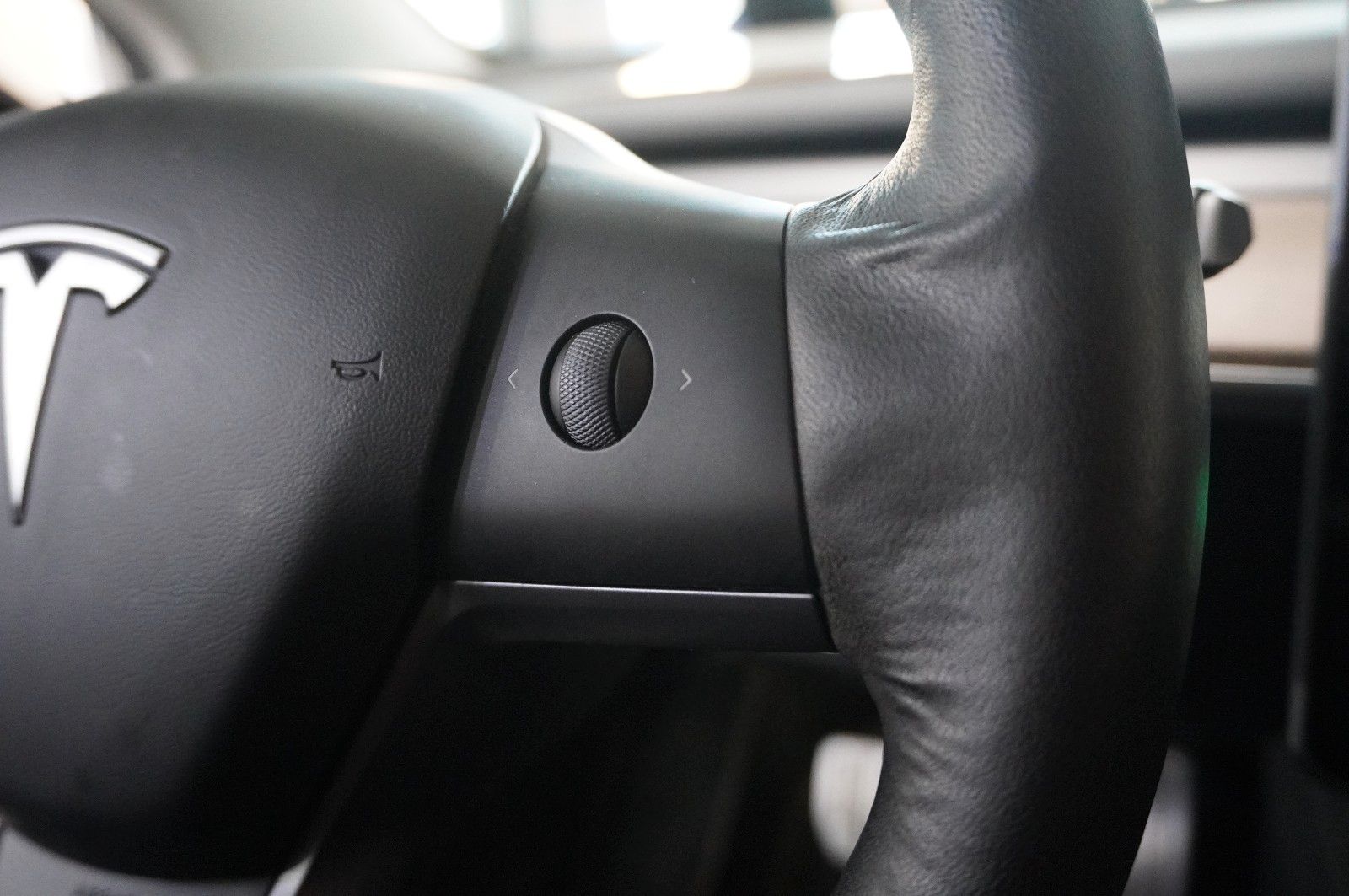 Fahrzeugabbildung Tesla Model 3 PERFORMANCE DUAL-MOTOR NAVI/LED/PILOT+