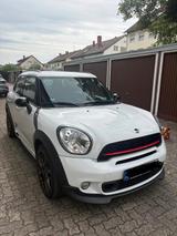 MINI John Cooper Works Countryman - weiße MINI John Cooper Works Countryman