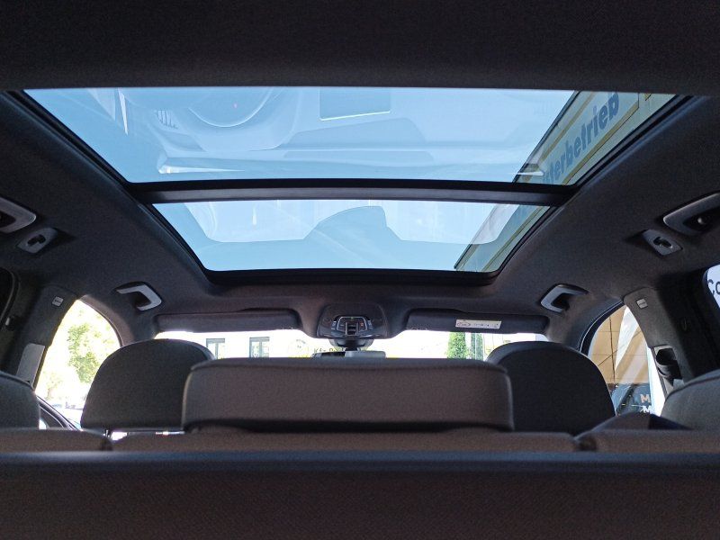 Fahrzeugabbildung Audi Q5 2.0 40 TDI quattro sport S-Tronic S-line