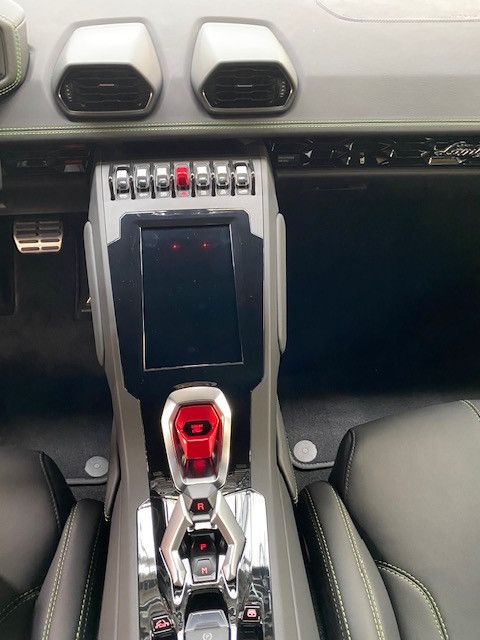 Fahrzeugabbildung Lamborghini Huracán EVO Spider*LIFT*DAB*PDC*CAM*MIETKAUF