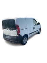 Opel Combo D Kasten L1H1 2,2t*Klima*PDC*Radio* - Opel Combo: Radio