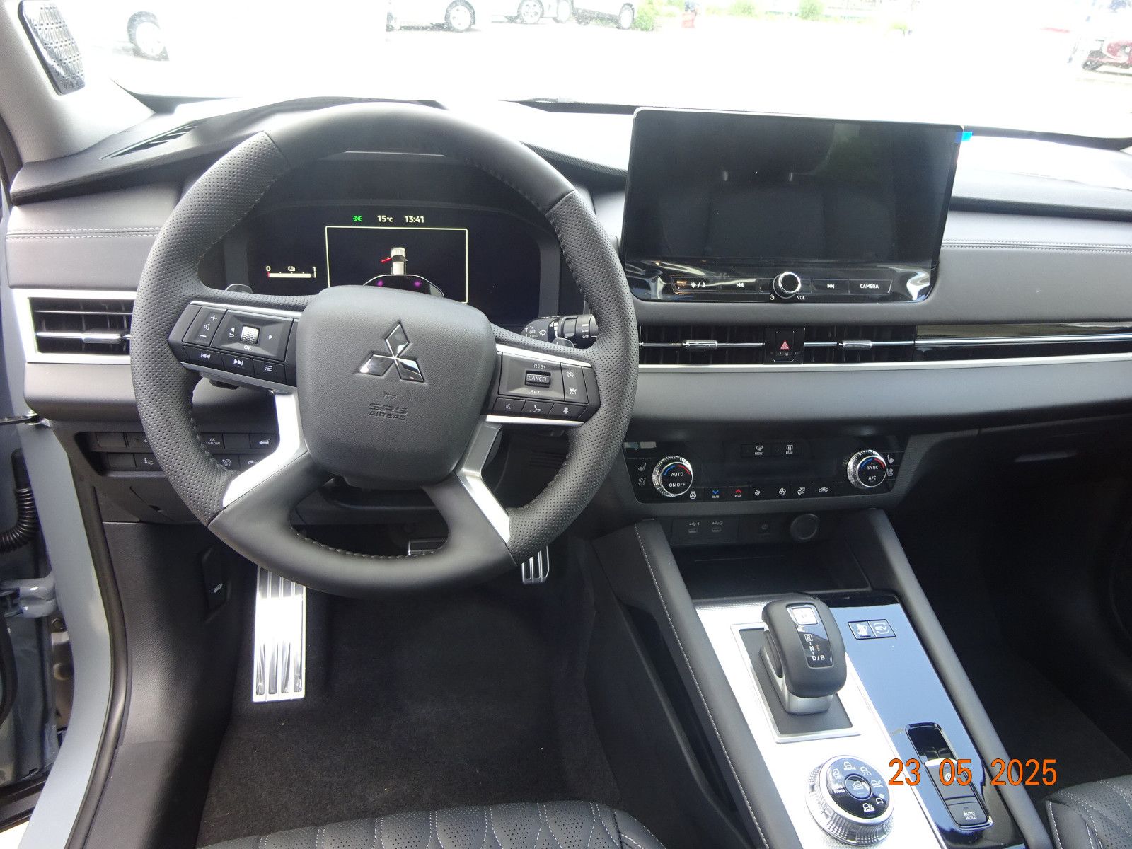 Mitsubishi Plug-in Hybrid Outlander - Bild 7