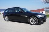BMW 320i Touring  Autom. Leder Panorama Xenon NAV - BMW 320 aus 2010: Kombi