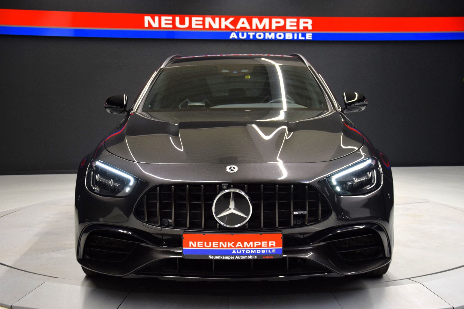 Fahrzeugabbildung Mercedes-Benz E 63 s AMG T 4Matic+ 360° ACC Perf. Sitze Burme.