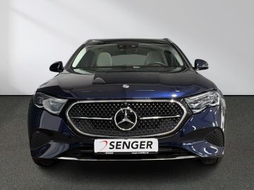 Mercedes E 200 - 5