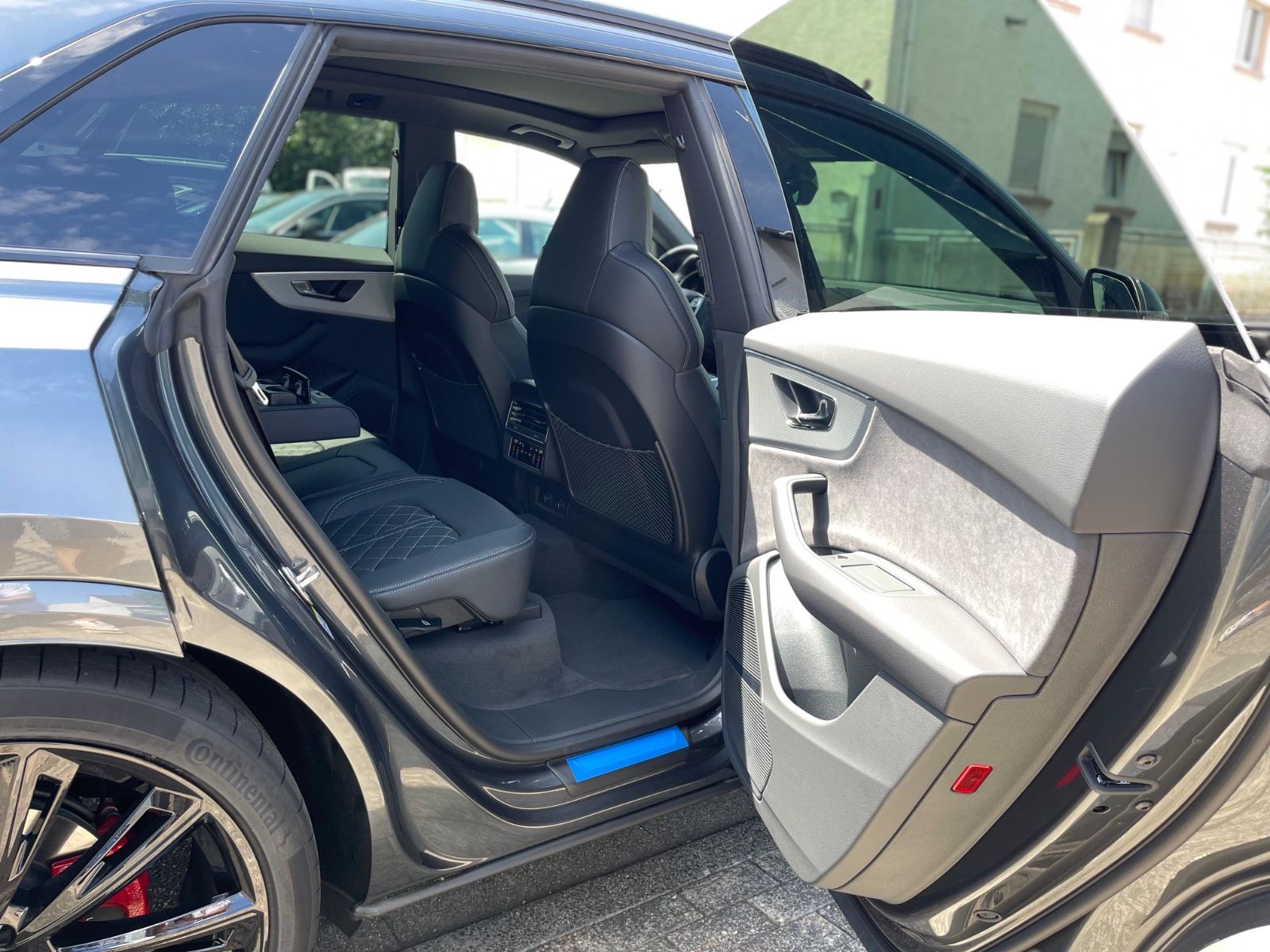 Fahrzeugabbildung Audi Q8 50 TDI Facelift |SLine|HUD|Softclose|23"|B&O|