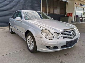 Mercedes E 280 - 1