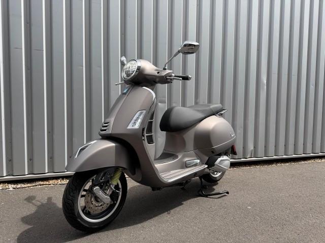 Vespa GTS 310 SuperTech E5+ quarzo