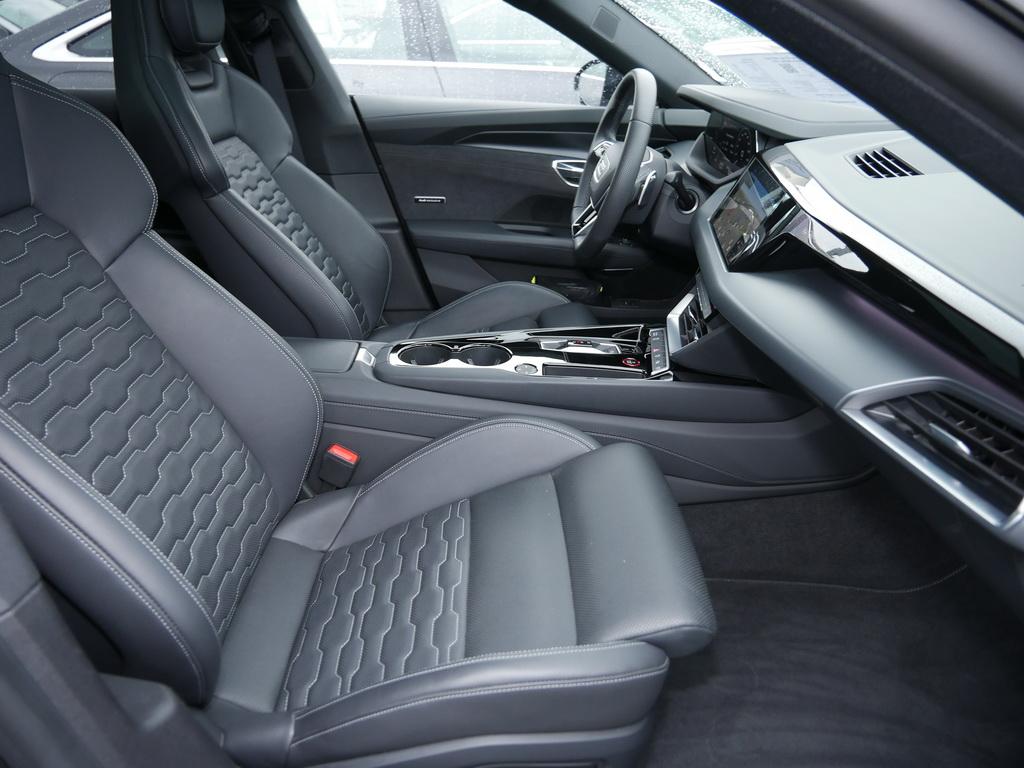 Audi e-tron GT qu. B&O HuD Leder Matrix Sitzbel. 360°