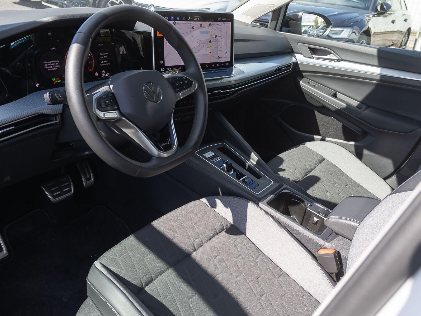 Volkswagen Golf VIII Goal 1.5 eTSI DSG Navi LED ACC EPH AHK, миниатюра 19