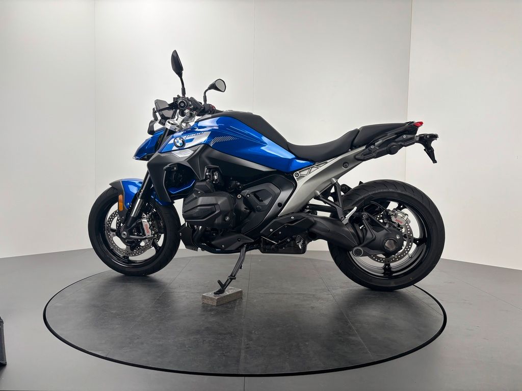 Fahrzeugabbildung BMW R 1300 R *NEUWERTIG *VIEL AUSSTATTUNG