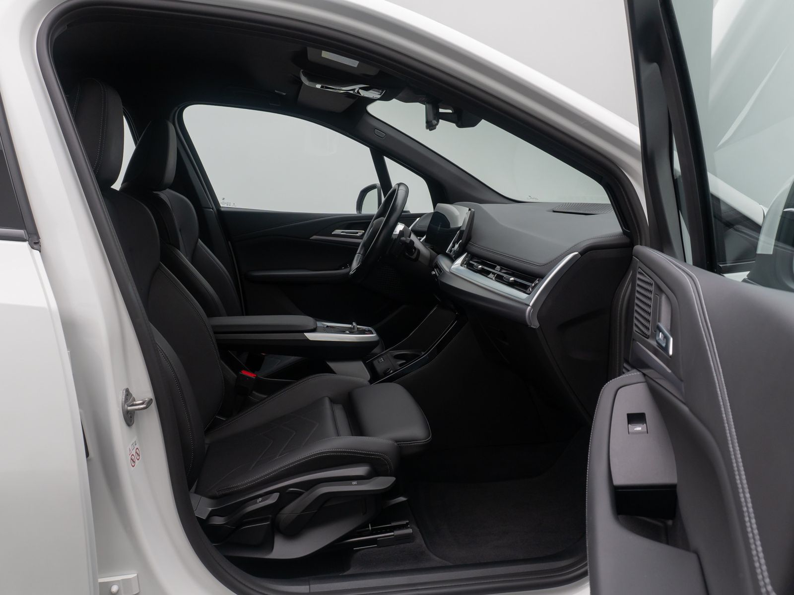 Fahrzeugabbildung BMW 218d Active Tourer M Sport LED Navi RFK AHK DAB