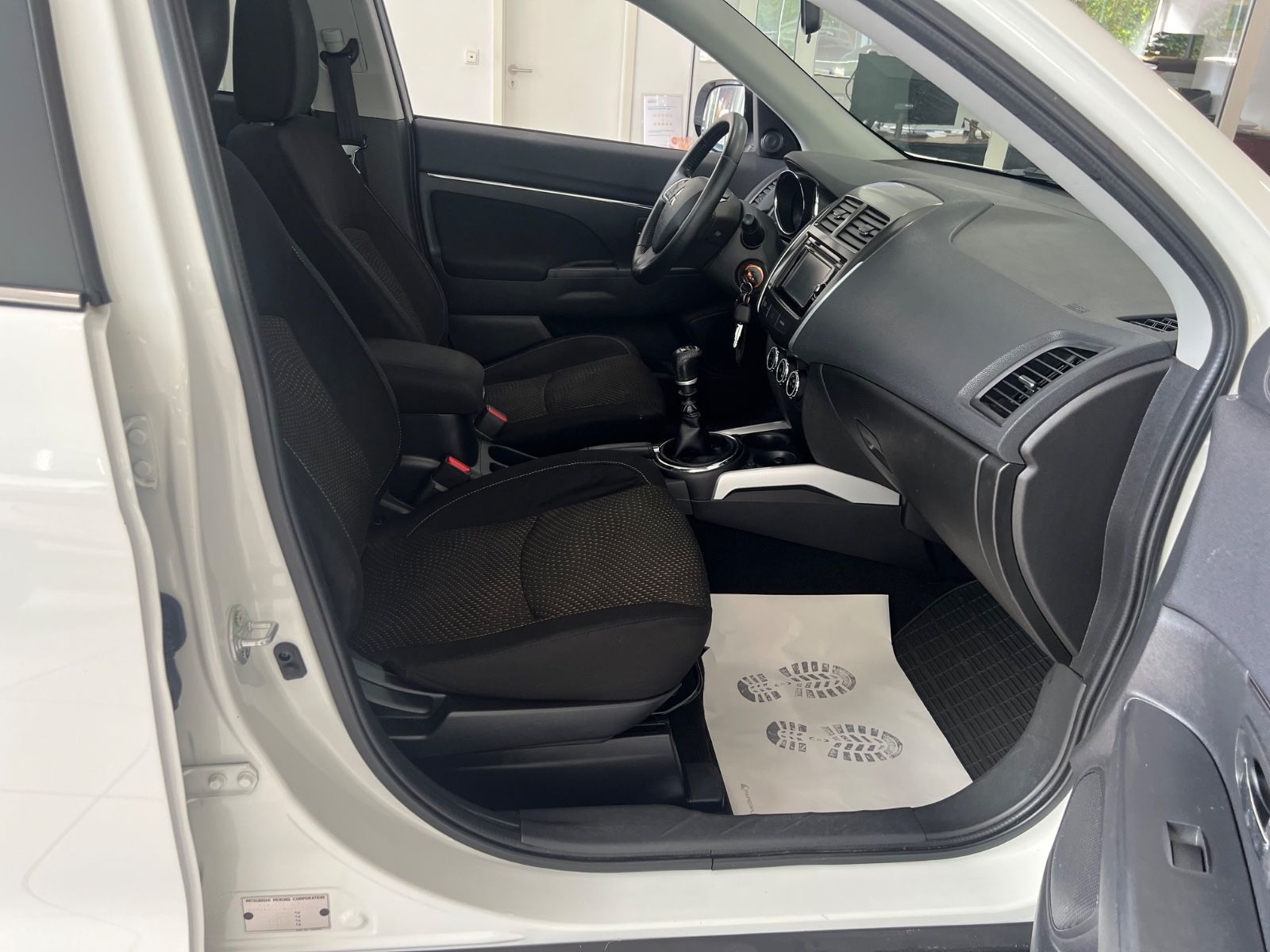 Fahrzeugabbildung Mitsubishi ASX Intense * RÜCKFAHRKAMERA* SITZHEIZUNG *