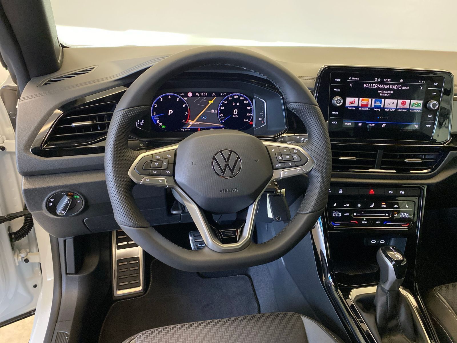Volkswagen T-Roc - Bild 8