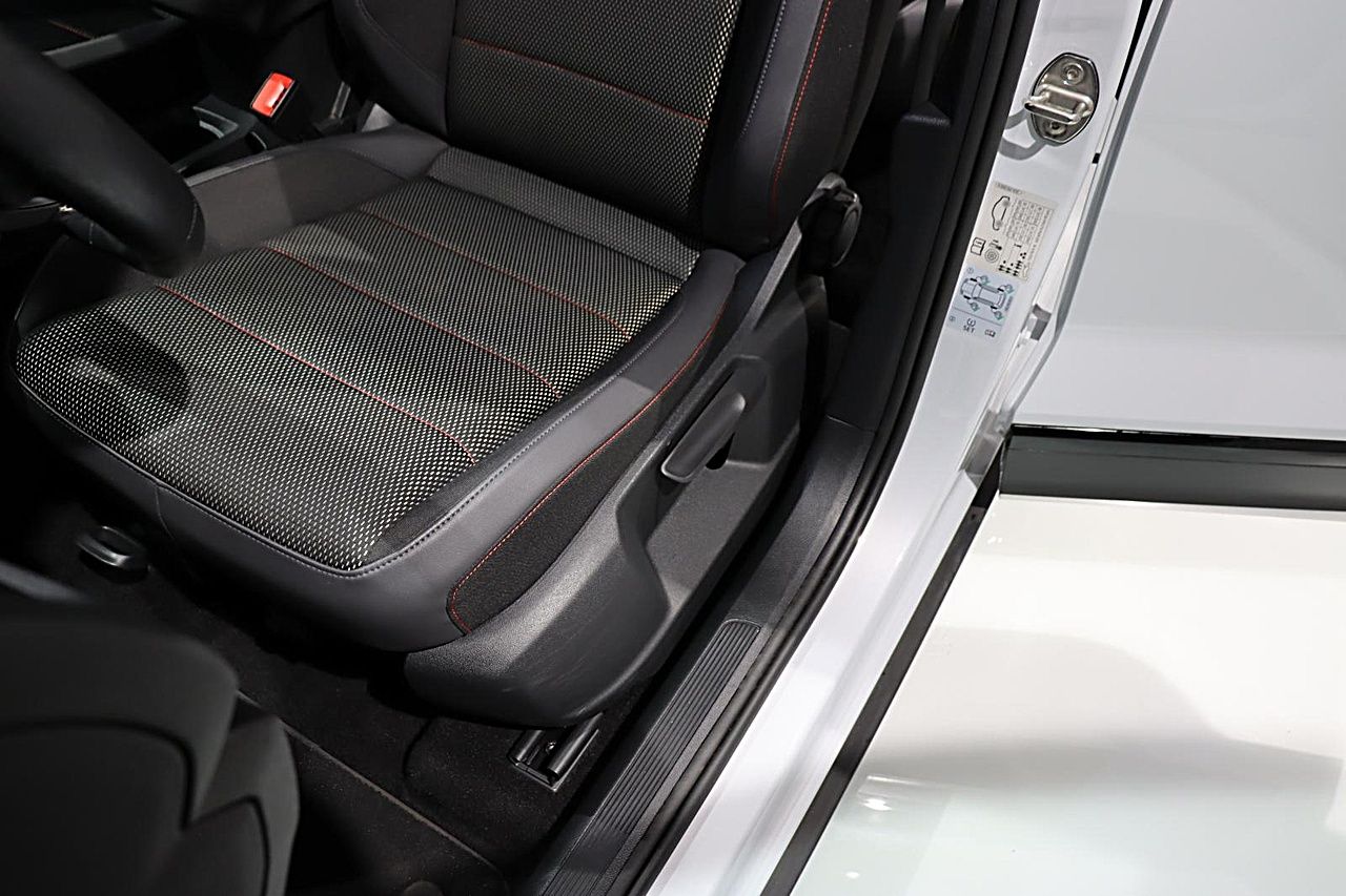 Volkswagen T-Roc - Bild 17