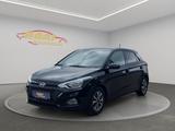 Hyundai i20 YES! *Kamera*Tempomat*aus 1.Hand* - Hyundai i20: Schwarz