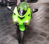 Kawasaki Ninja ZX 10-R - KAWASAKI 2006 NINJA ZX10R