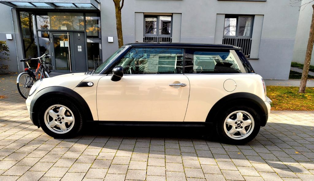 MINI Cooper C 2009