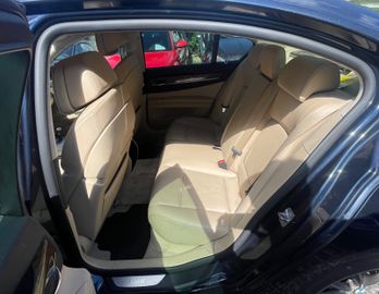 BMW 740 - 9