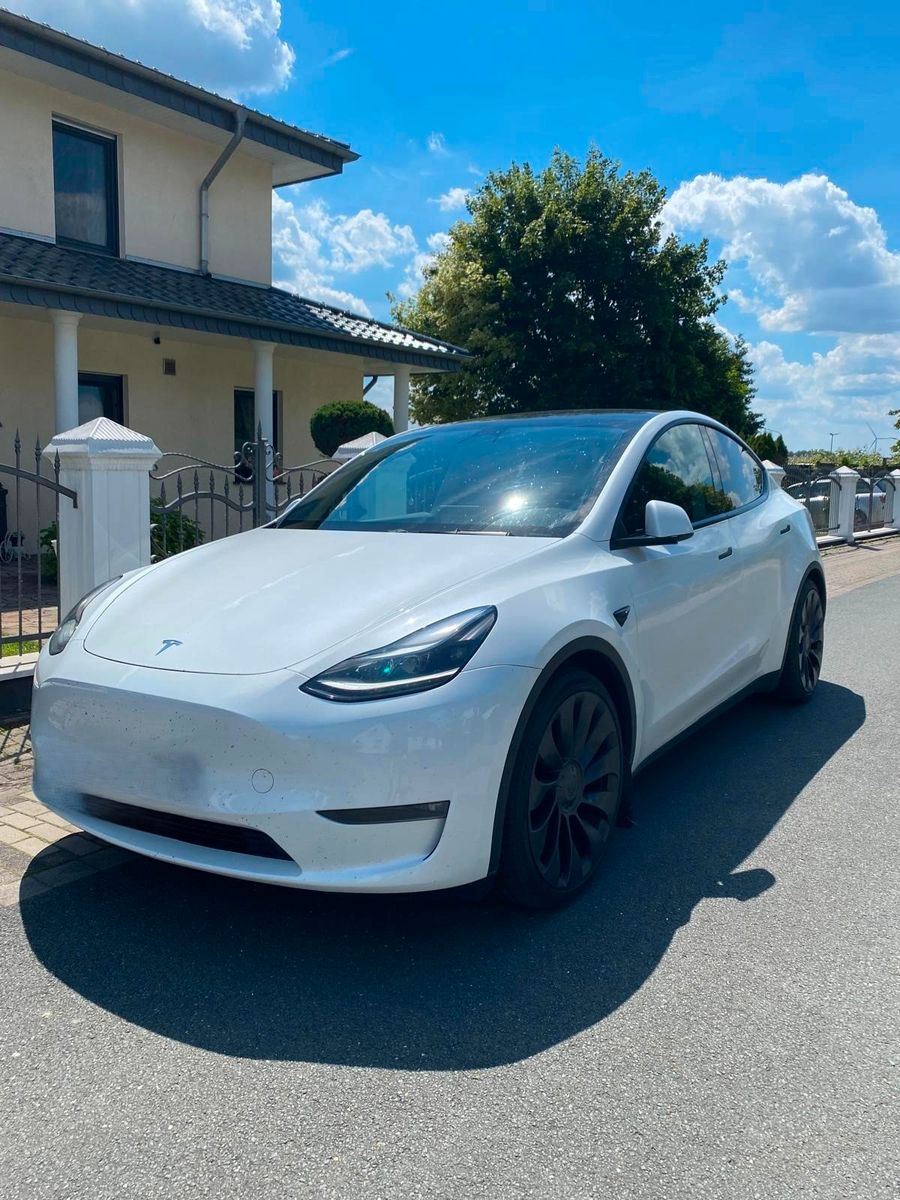 Tesla Model Y Performance Dual AWD Autopilot imagem 3