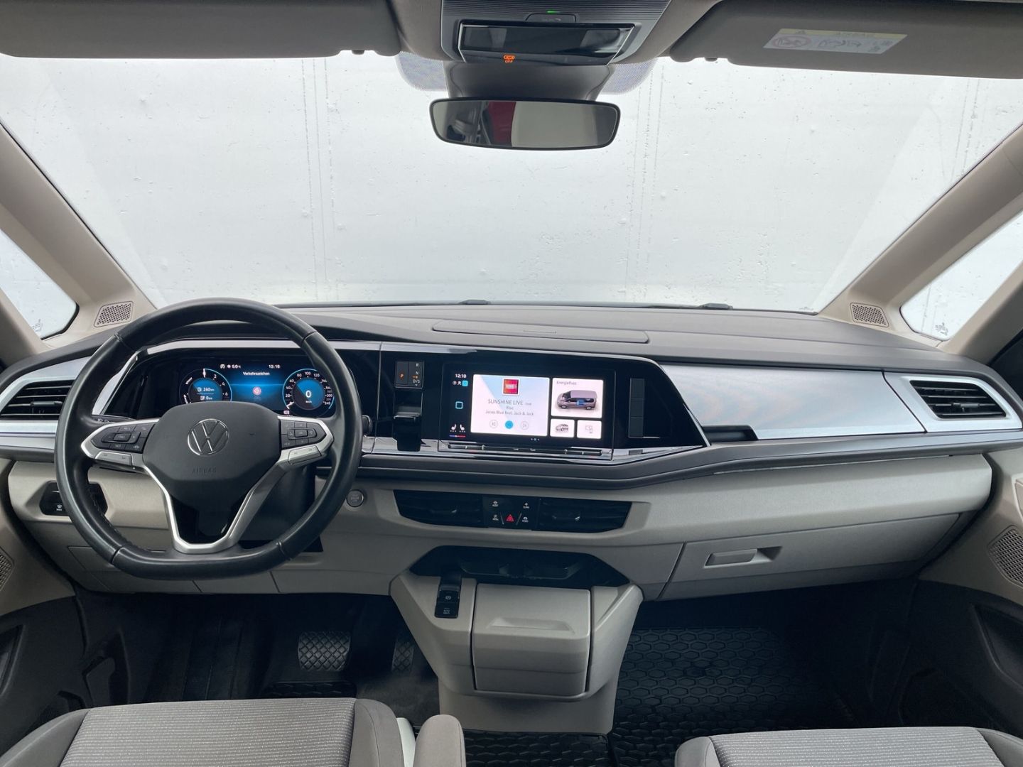 T7 Multivan 1.4 TSI eHybrid AHK/Kamera/LED/App-C