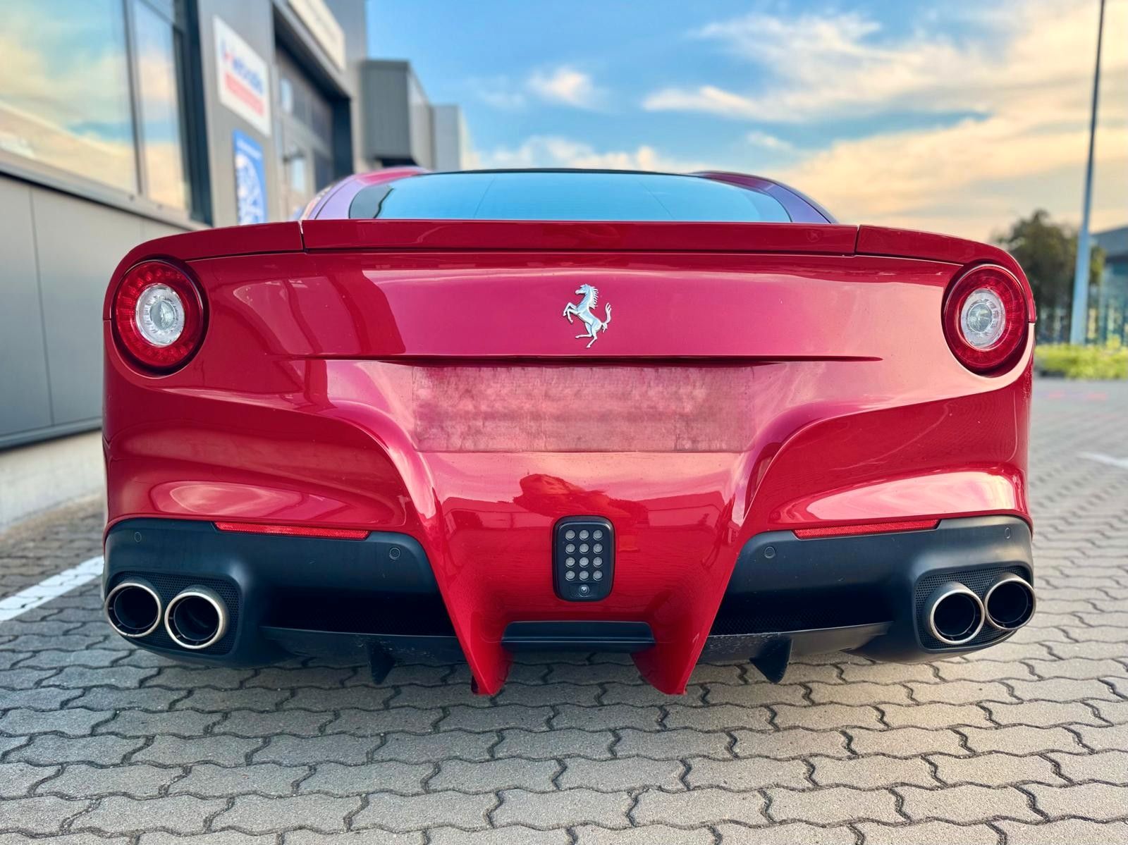 Fahrzeugabbildung Ferrari F12 Berlinetta*Carbon*Lift*Sonderfarbe*Garantie*