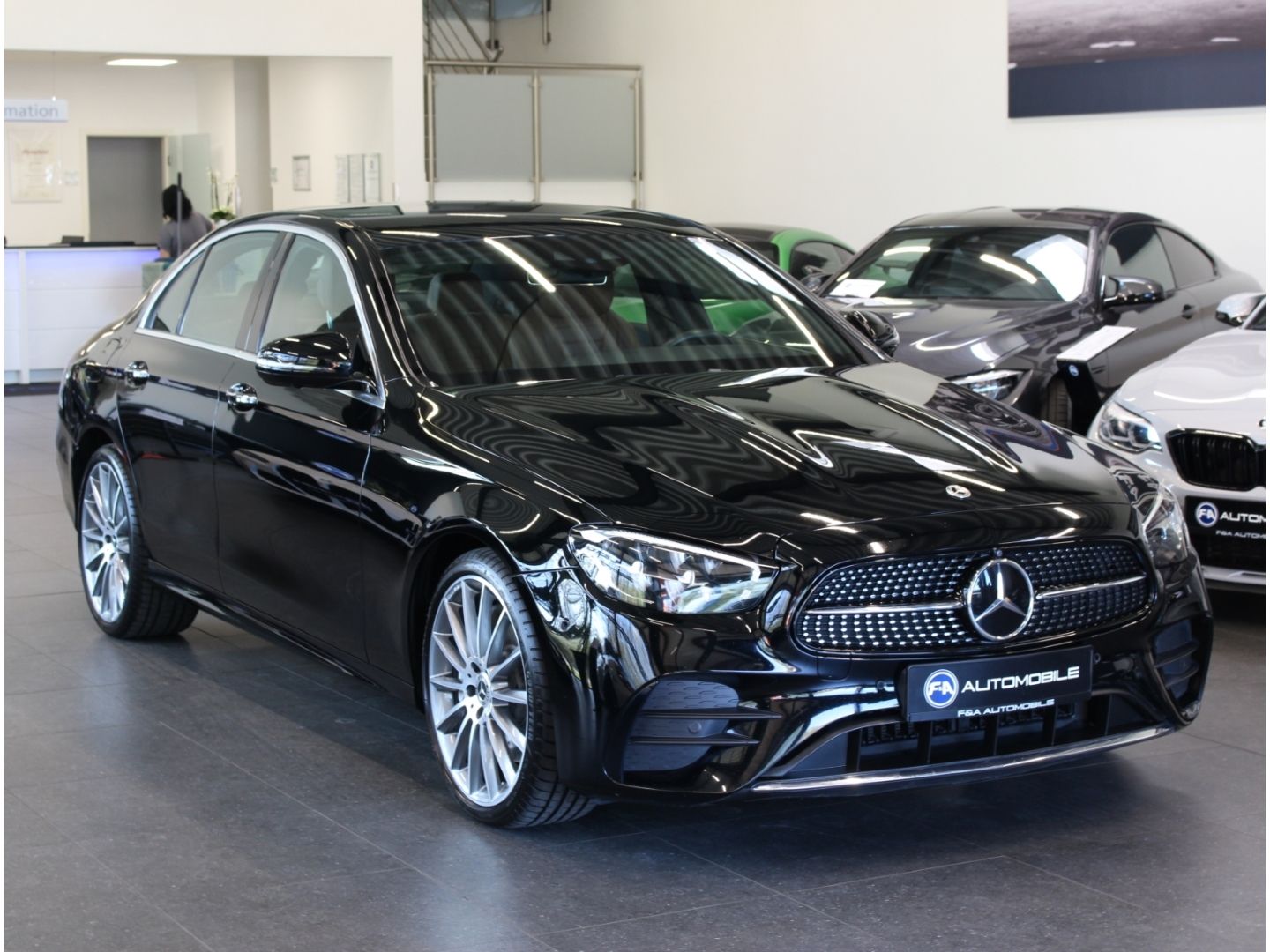 Fahrzeugabbildung Mercedes-Benz E 400 d 4Matic AMG Line 4Matic Facelift 1.Hand
