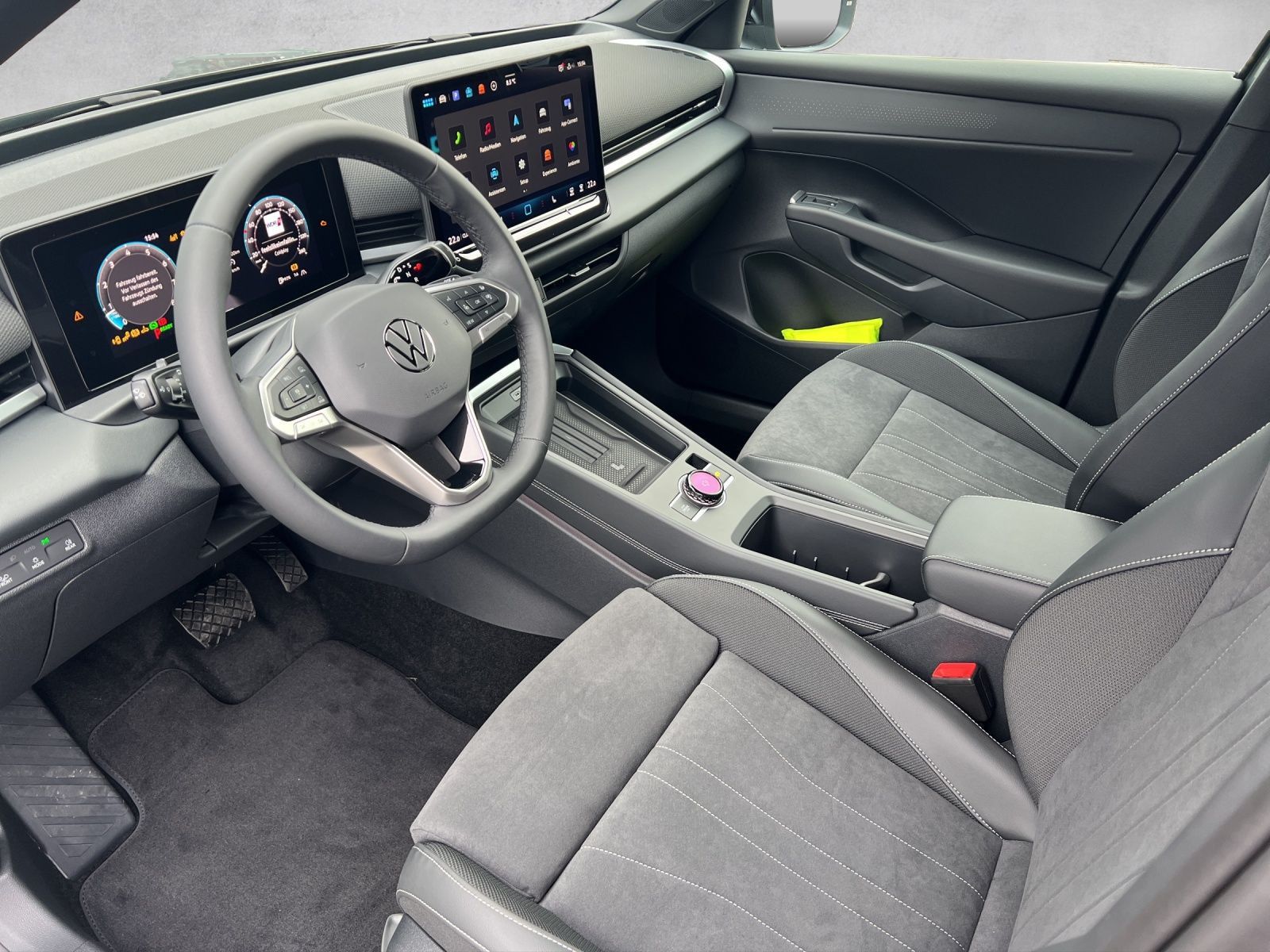 T-Roc Style 1.5 l eTSI OPF 110 kW (150 PS) 7-Gan